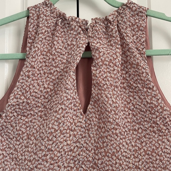 Sienna Sky S Floral Sleeveless tied elastic bottom button keyhole back - Picture 4 of 7